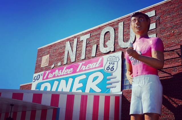 22637451_1721340657905827_3850205196068061184_n(1)